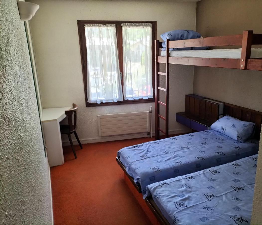 Chambre Triple Avec Salle De Bains Privative 3 瓦卢伊斯 外观 照片